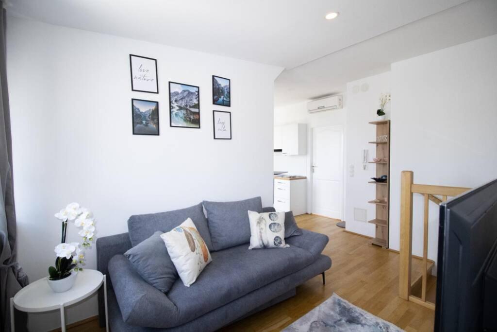Sunny & Cozy Penthouse With Balcony L Dg4'14 Lejlighed Wien Eksteriør billede