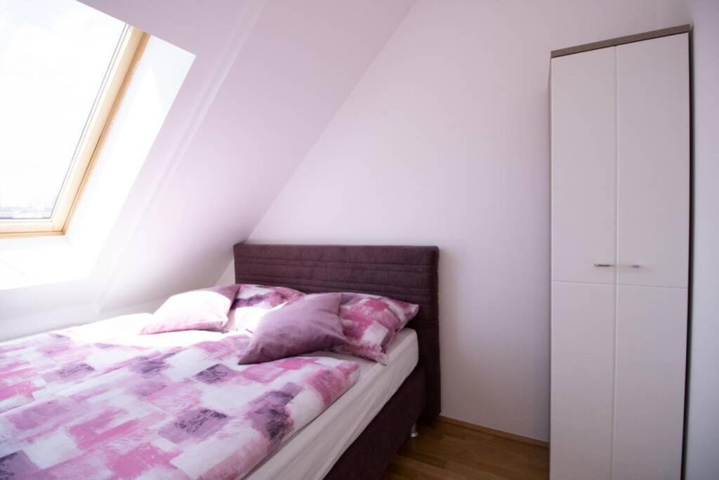 Sunny & Cozy Penthouse With Balcony L Dg4'14 Lejlighed Wien Eksteriør billede