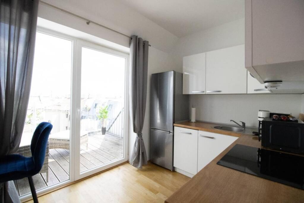 Sunny & Cozy Penthouse With Balcony L Dg4'14 Lejlighed Wien Eksteriør billede